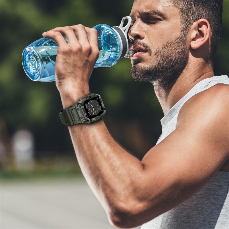 Apple Watch 45mm/44mm/42mm用耐衝撃ケース一体型ラグドバンド